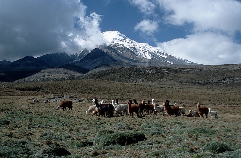 Baños, Ecuador: Aventura y Relajación en la Sierra Andina